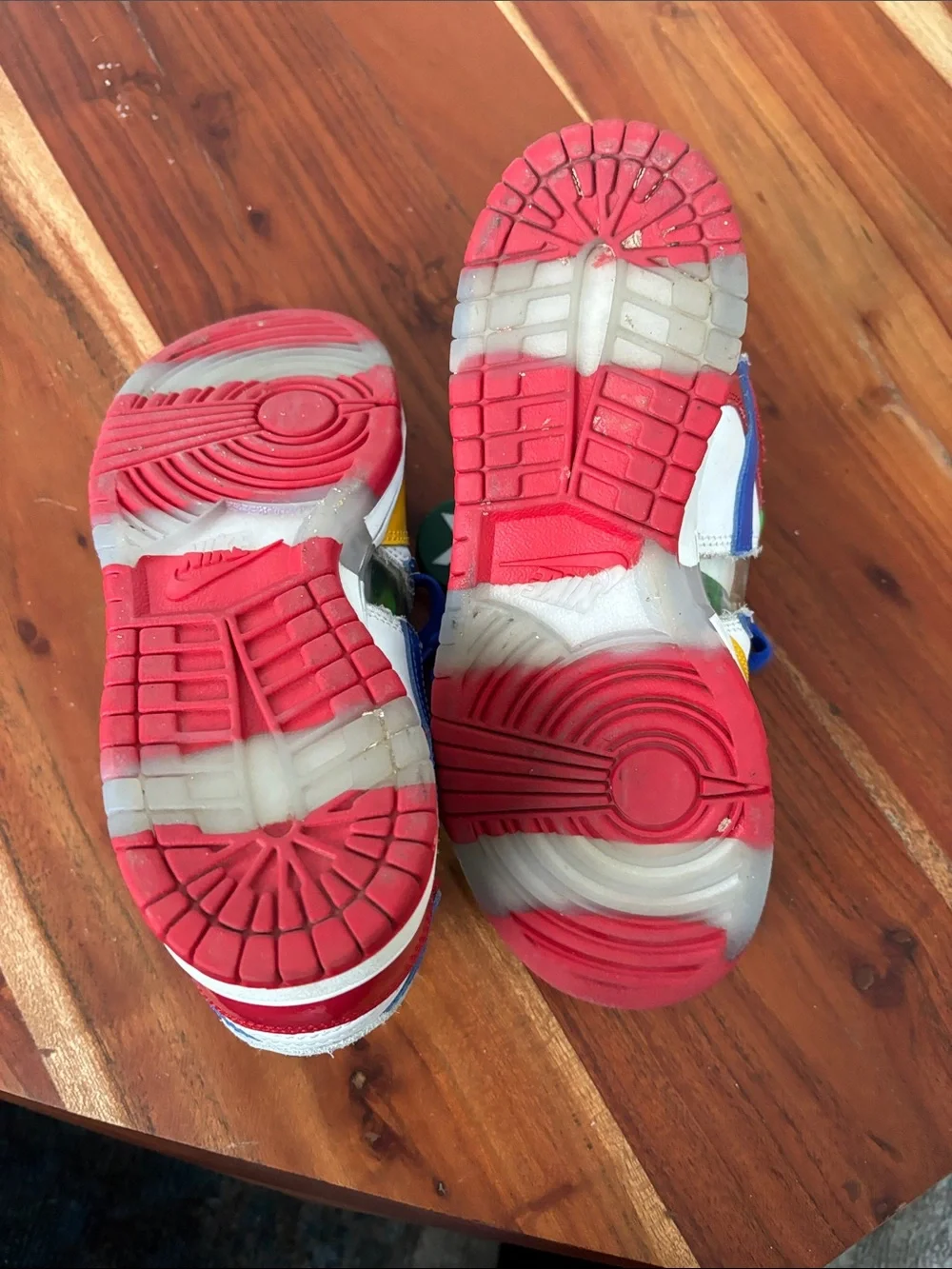 Nike Kids SB Dunk Low-Sandy Bodecker Top Sneakers with Blue Laces